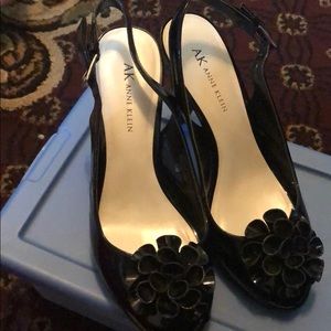 Black slingback heels size 7 1/2